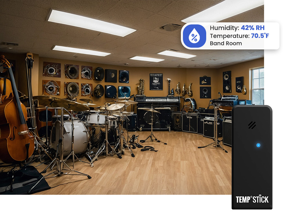 Reliable wireless temperature monitoring and humidity monitor for instruments