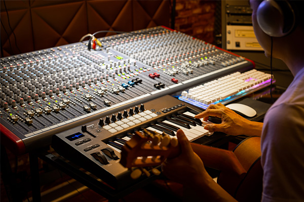 Temperature and Humidity alerts for electronics and musical equipment like keyboards